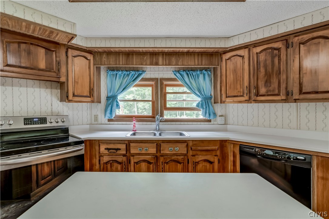 40824 Rogers Crossing Road Wilna, NY 13619 - Photo 8 of 44