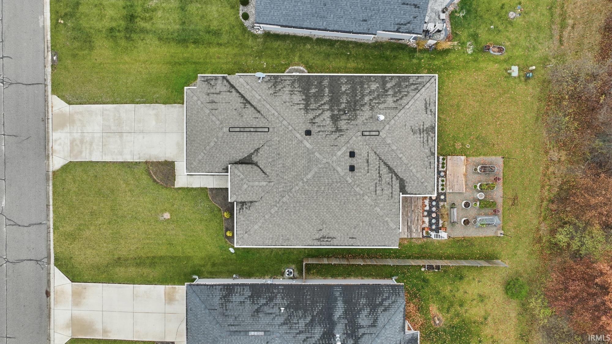 7920 Wethersfield Cove Fort Wayne, IN 46835 - Photo 4 of 36