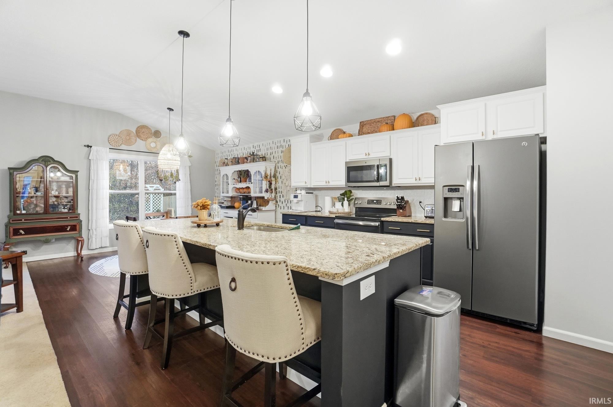 7920 Wethersfield Cove Fort Wayne, IN 46835 - Photo 10 of 36