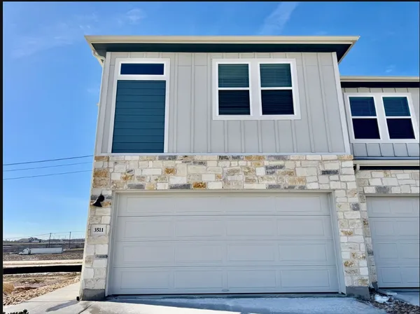 $1,950 | 3511 Turner Vlg Drive, Buda, TX 78610