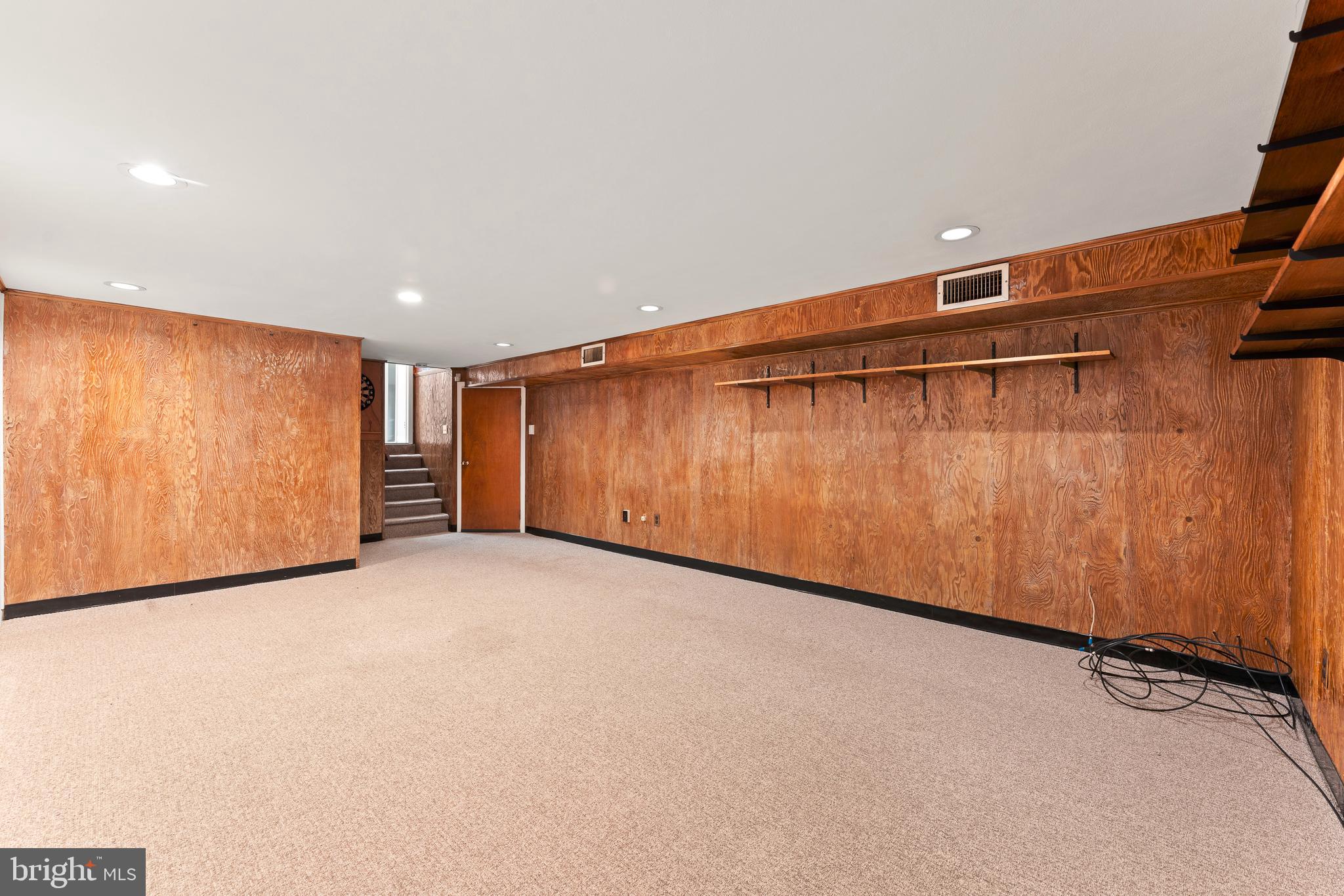 28 County Line Road Huntingdon Valley, PA 19006 - Photo 8 of 30