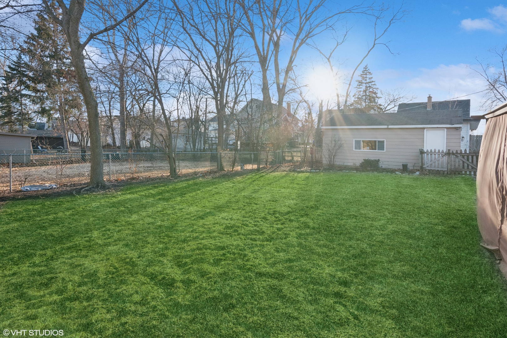 842 Pick Street Wheaton, IL 60187 - Photo 20 of 27 Gallery Image 20