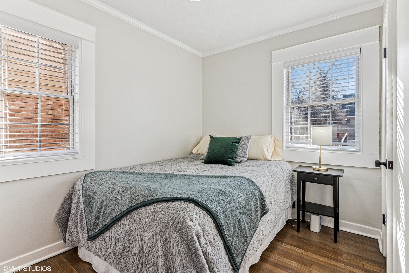 842 Pick Street Wheaton, IL 60187 - Photo 9 of 27 Gallery Image 9