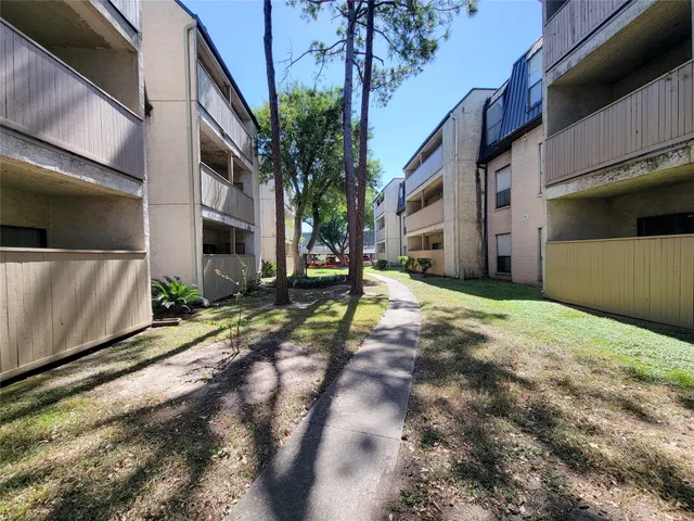 a view of outdoor space