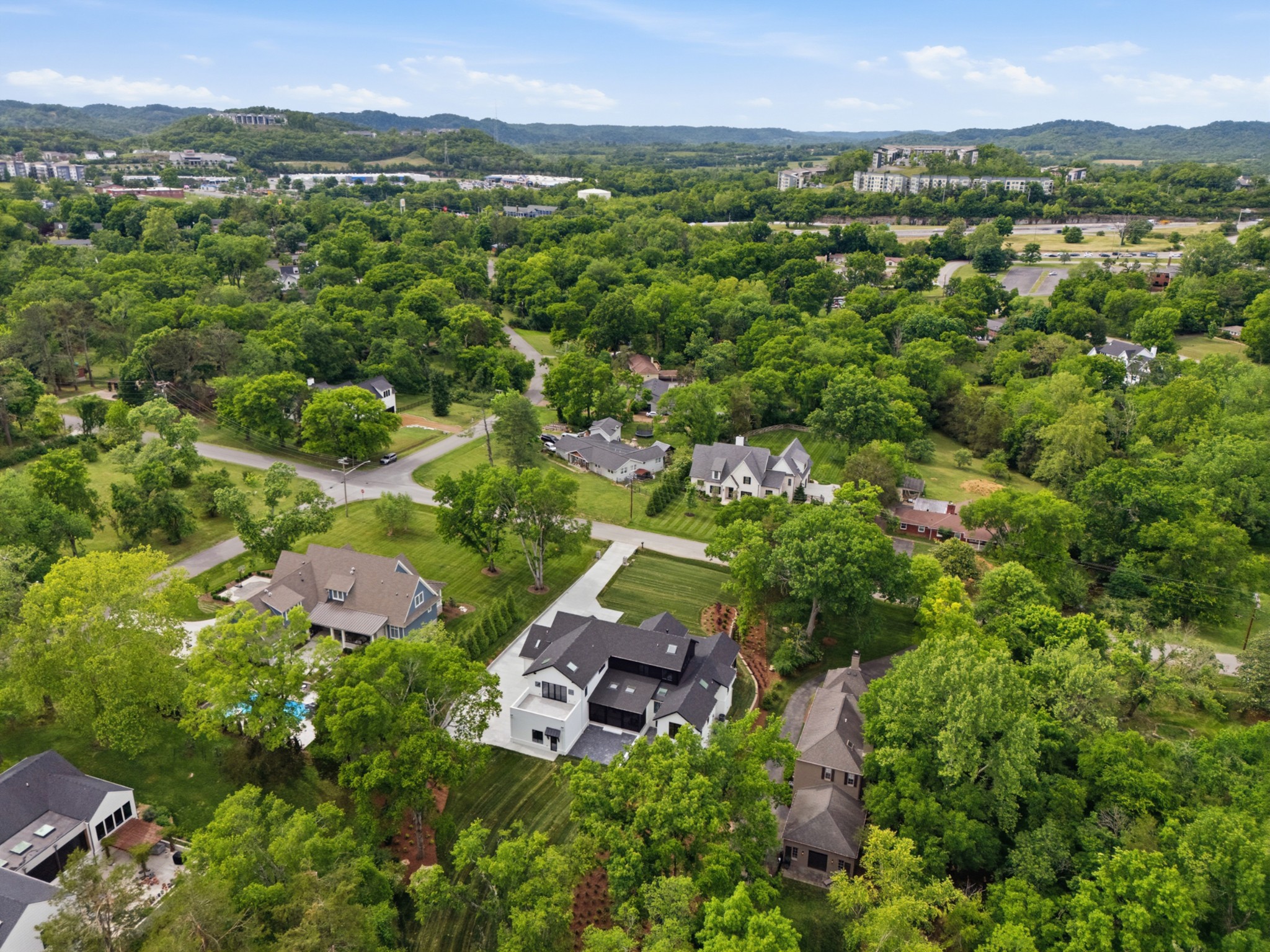 720 Newberry Road Nashville, TN 37205 - Photo 72 of 74