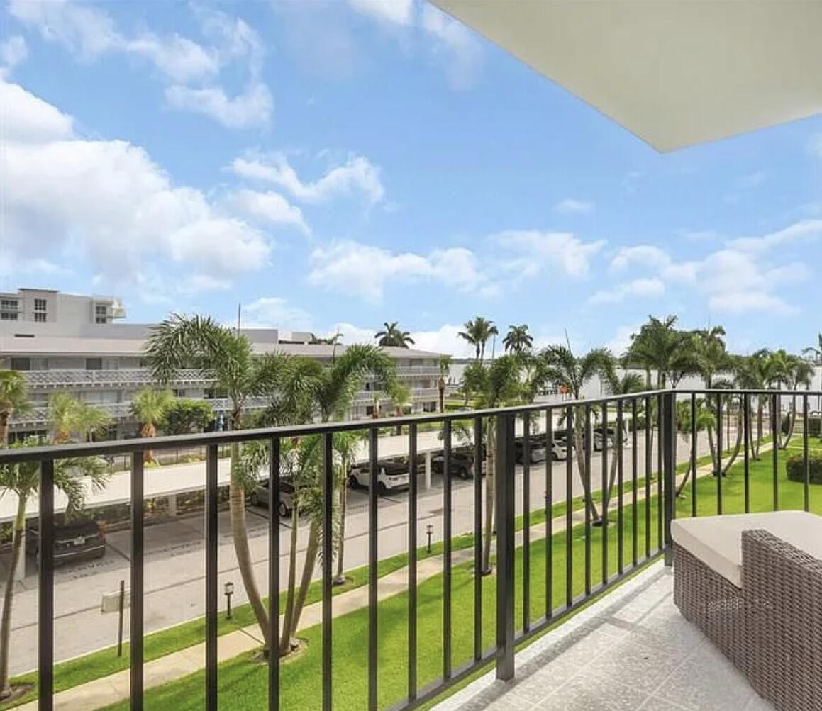 3800 Washington Road, Unit 310 West Palm Beach, FL 33405 - Photo 9 of 14 a view of city from balcony