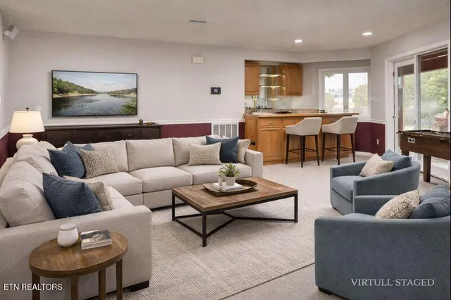 $819,900 | 510 Tanasi Lagoon Drive, Loudon, TN 37774