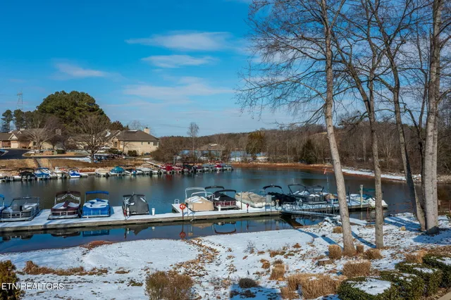 $819,900 | 510 Tanasi Lagoon Drive, Loudon, TN 37774