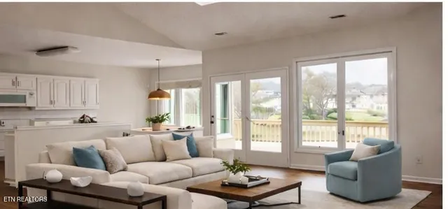 $819,900 | 510 Tanasi Lagoon Drive, Loudon, TN 37774