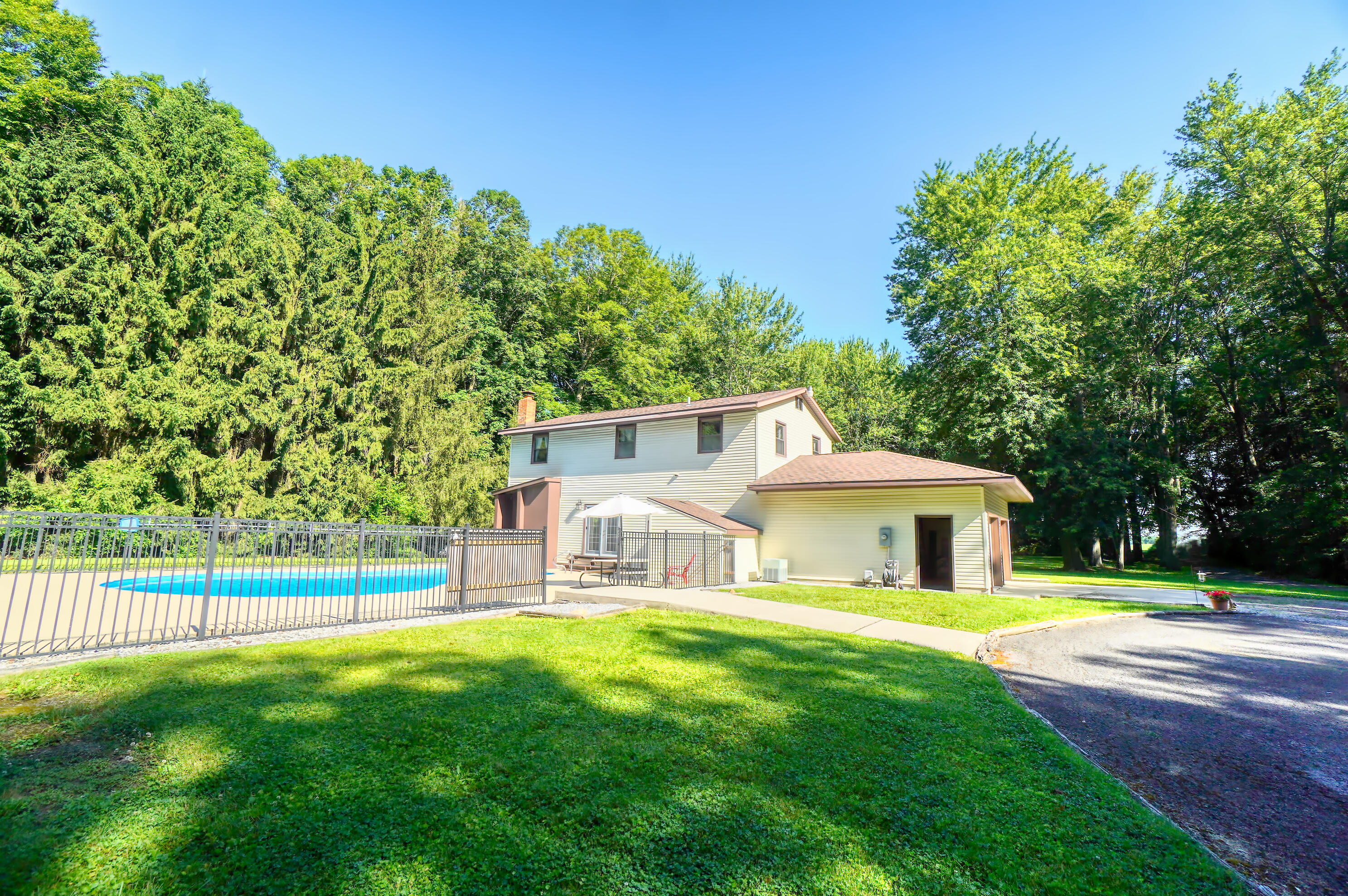 1725 Irvin Road Lima, OH 45807 - Photo 43 of 48 042