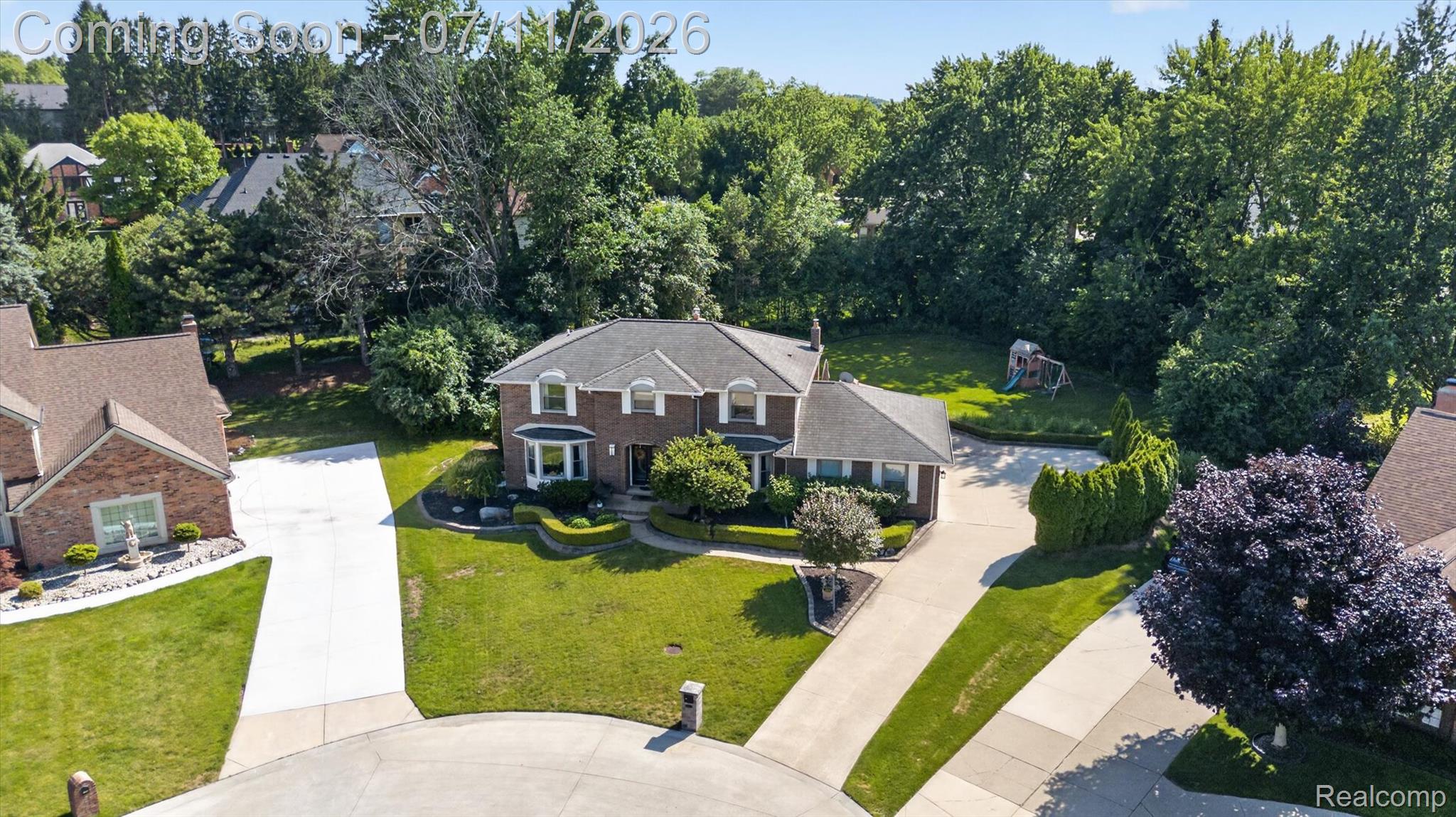 3115 Glengrove Drive Rochester, MI 48309 - Photo 57 of 66 62-3115-Glengrove-Dr-WindowStill-Photography.jpg