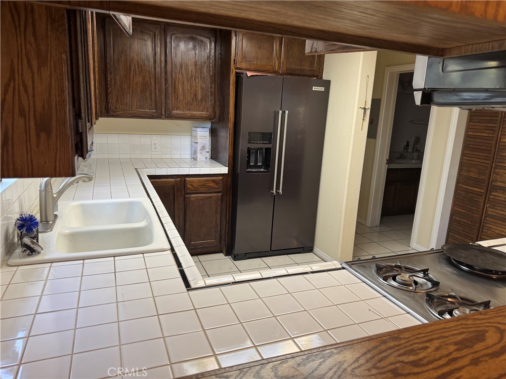 21564 Jobs Peak Road Cedarpines Park, CA 92322 - Photo 16 of 25