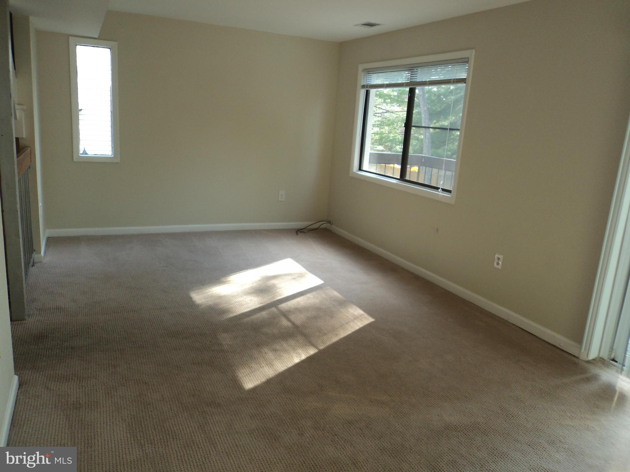 8012 Northumberland Road Springfield, VA 22153 - Photo 17 of 27 Living Room