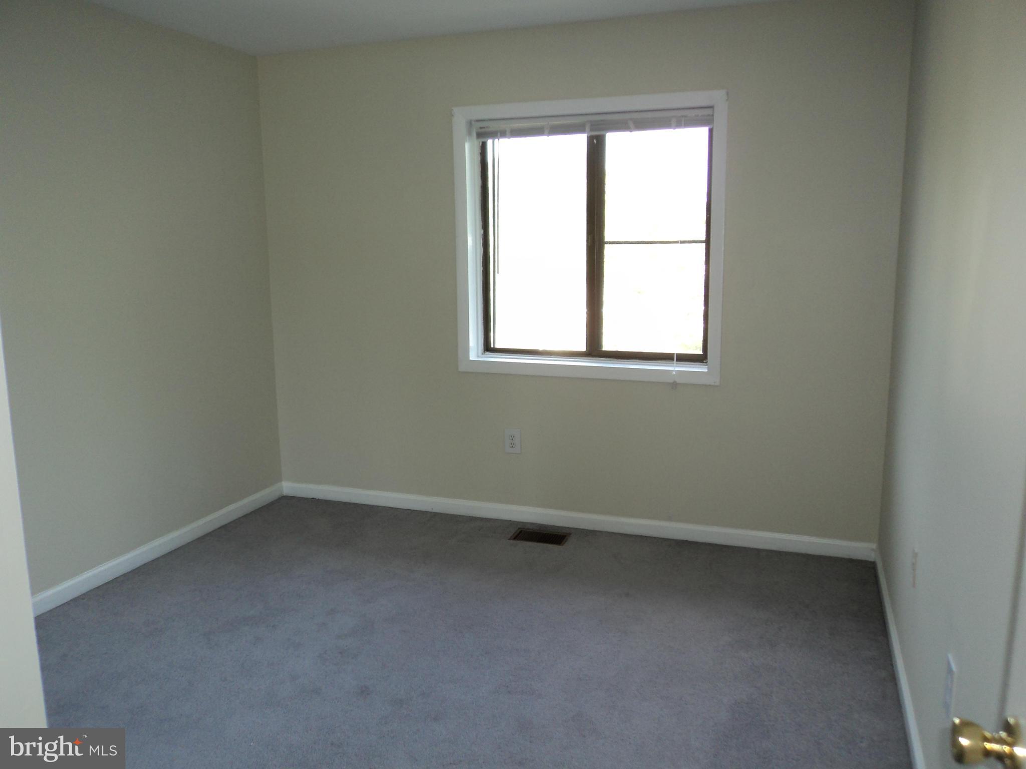 8012 Northumberland Road Springfield, VA 22153 - Photo 19 of 27 Bedroom