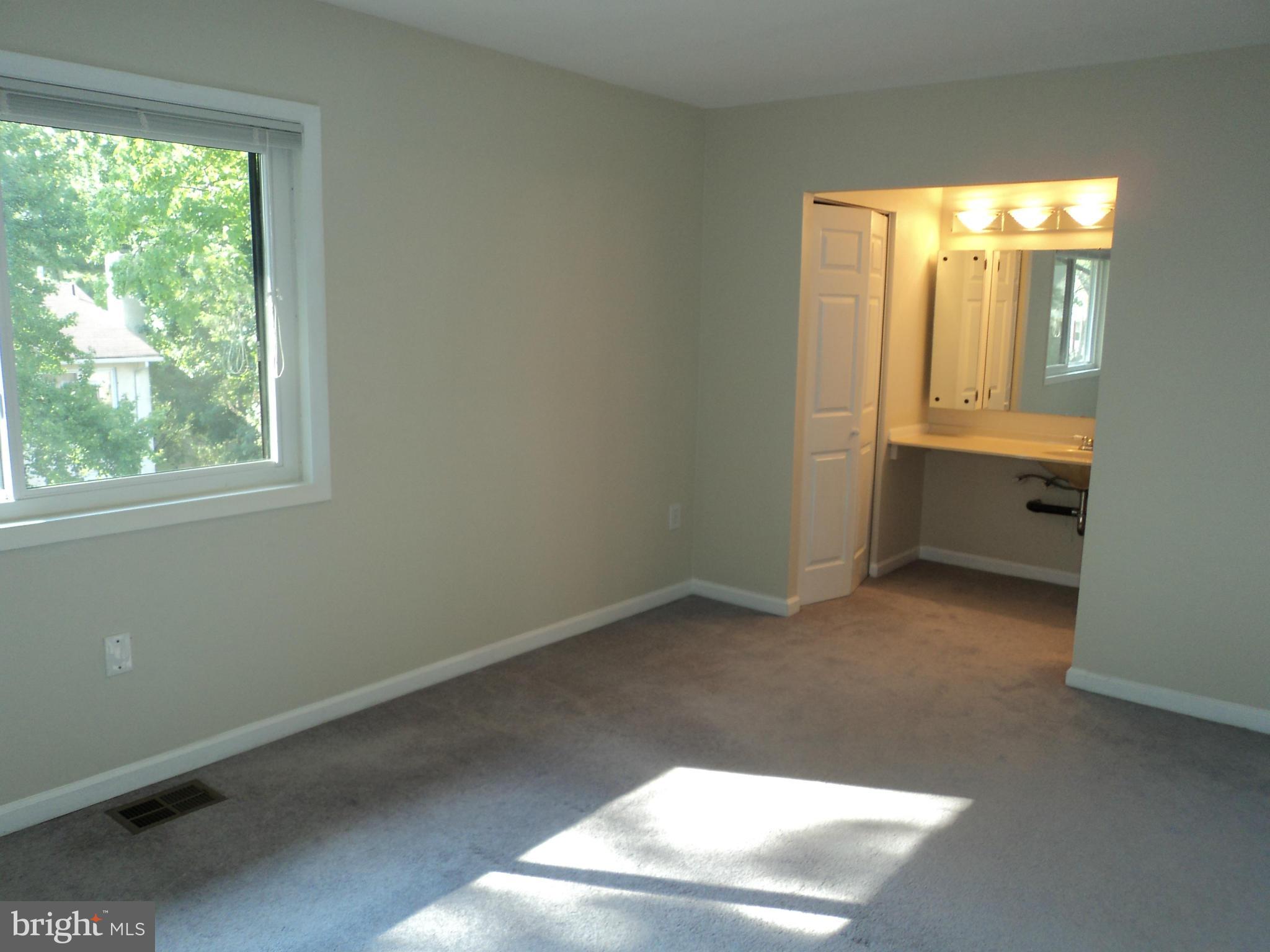 8012 Northumberland Road Springfield, VA 22153 - Photo 21 of 27 Bedroom (Master)