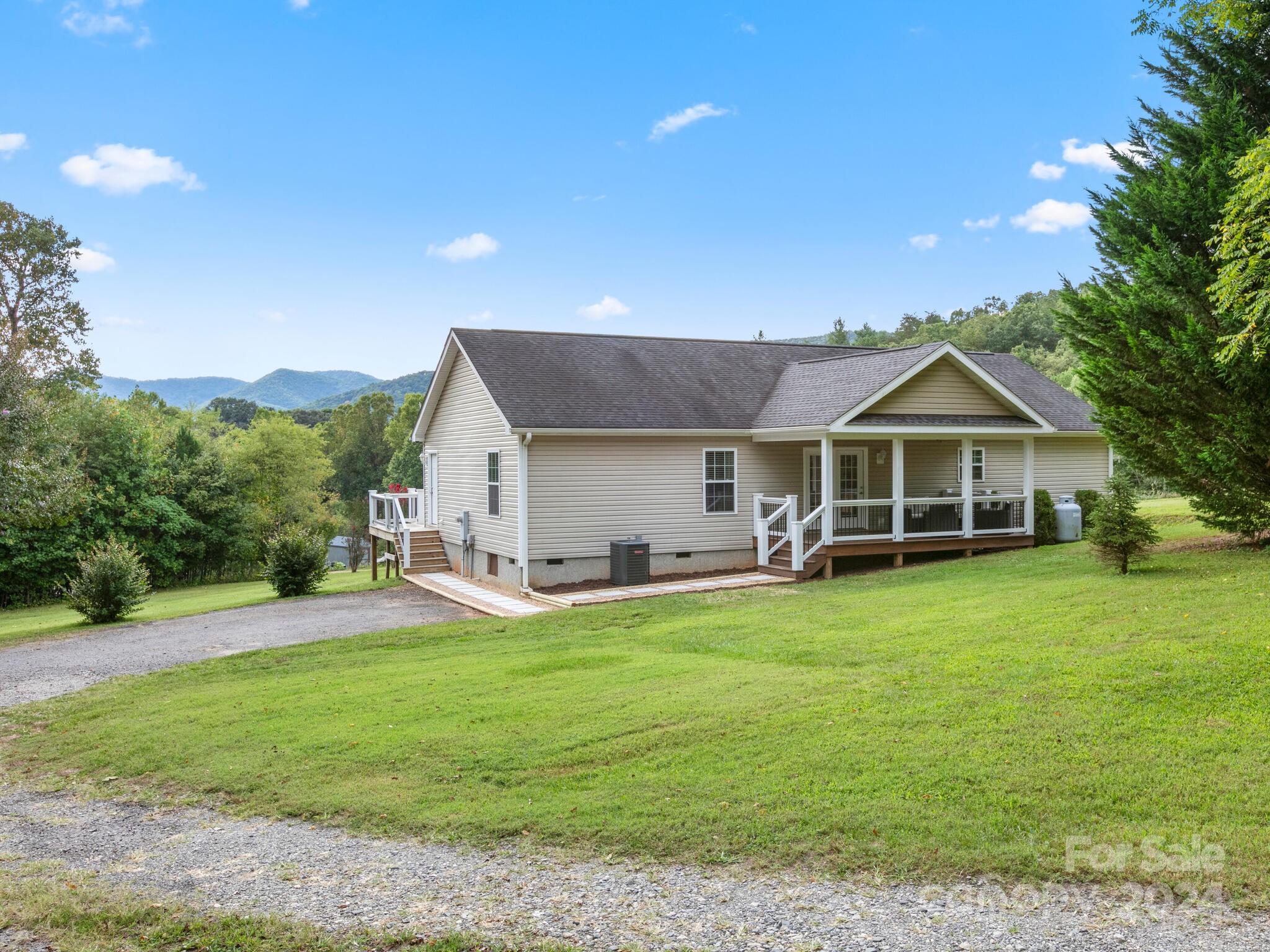 93 Israel Road Candler, NC 28715 - Photo 1 of 32 Gallery Image 1