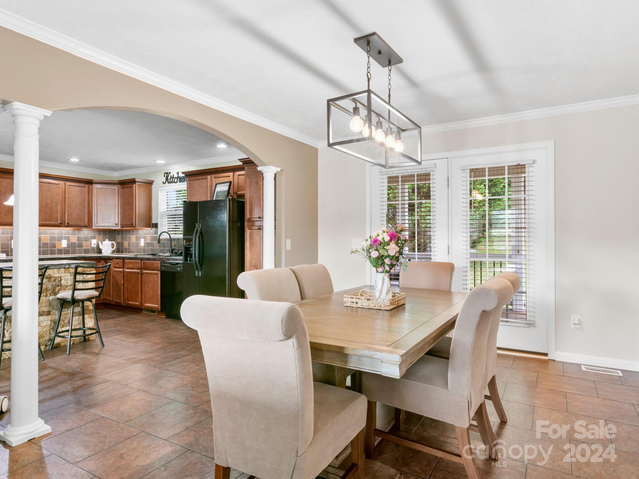 93 Israel Road Candler, NC 28715 - Photo 11 of 32 Gallery Image 11