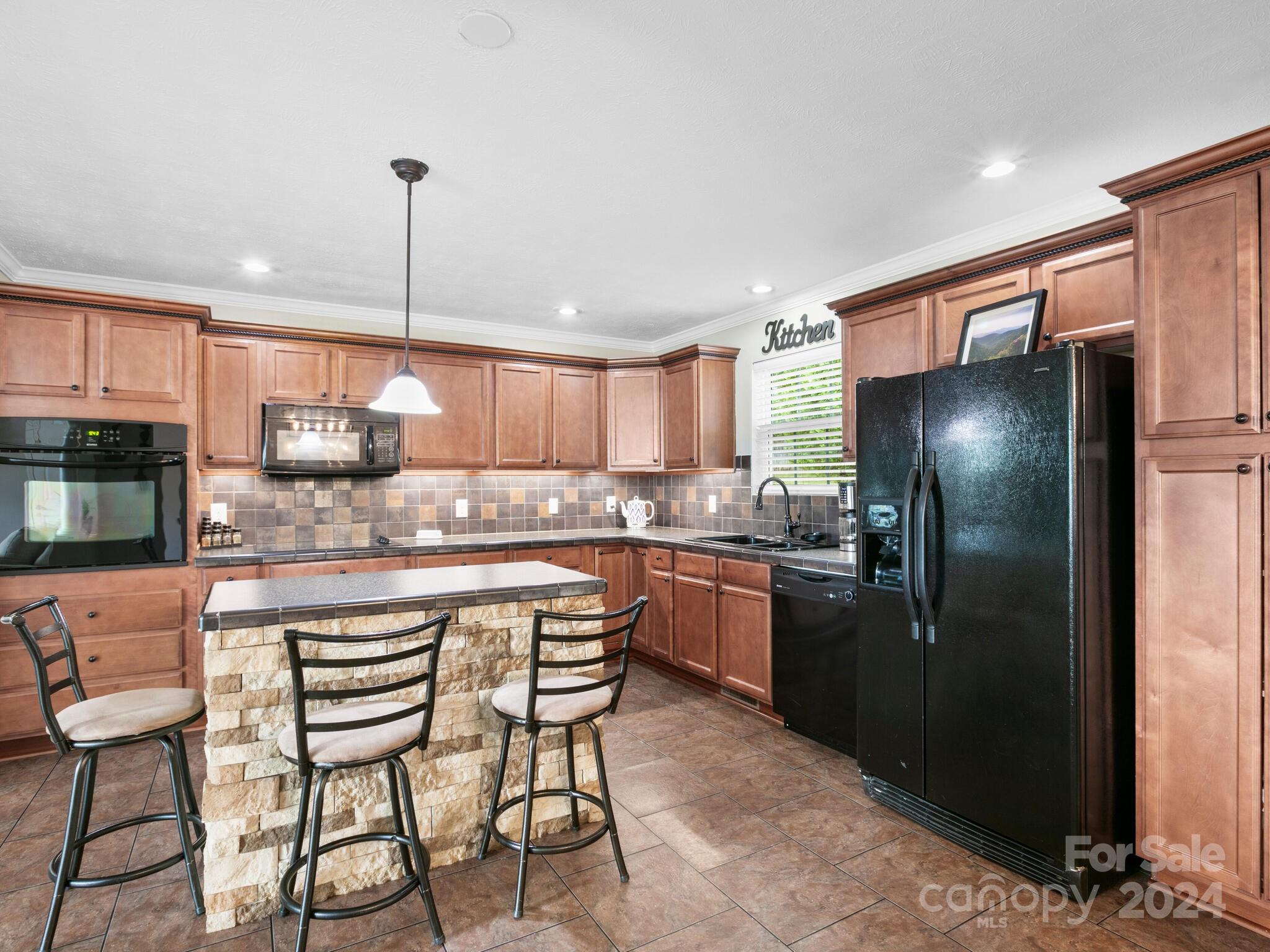 93 Israel Road Candler, NC 28715 - Photo 15 of 32 Gallery Image 15