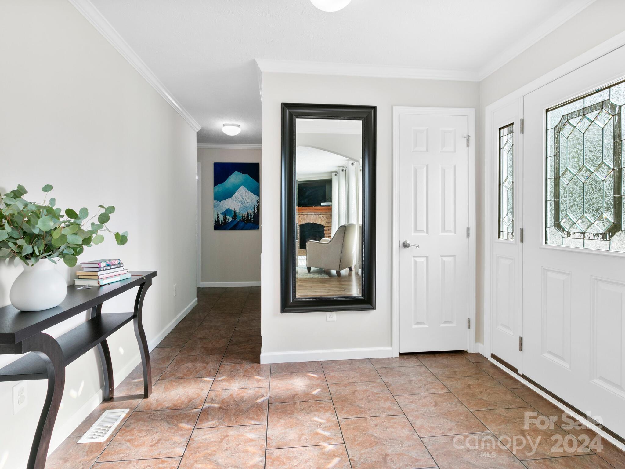 93 Israel Road Candler, NC 28715 - Photo 5 of 32 Gallery Image 5
