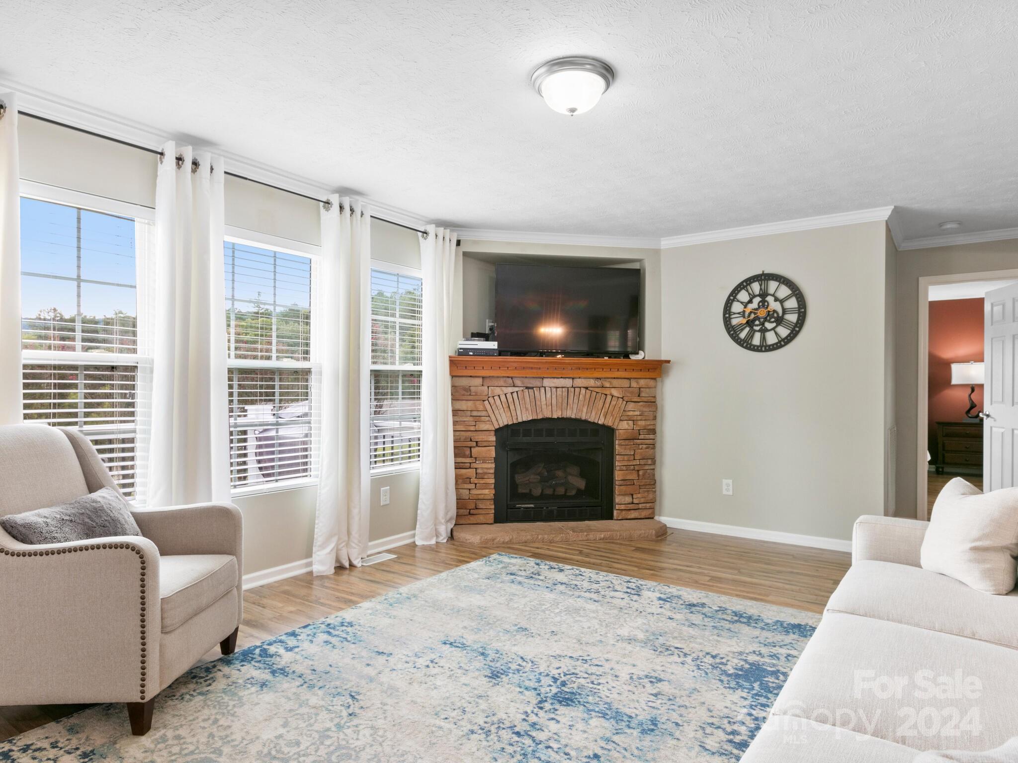93 Israel Road Candler, NC 28715 - Photo 6 of 32 Gallery Image 6