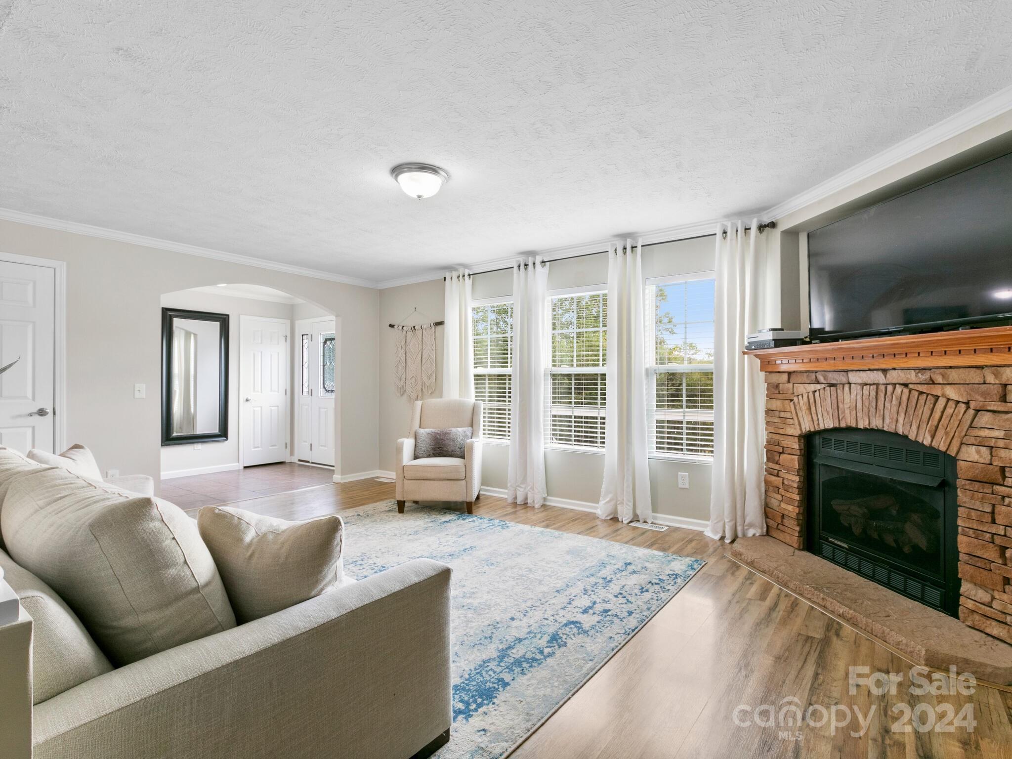 93 Israel Road Candler, NC 28715 - Photo 9 of 32 Gallery Image 9