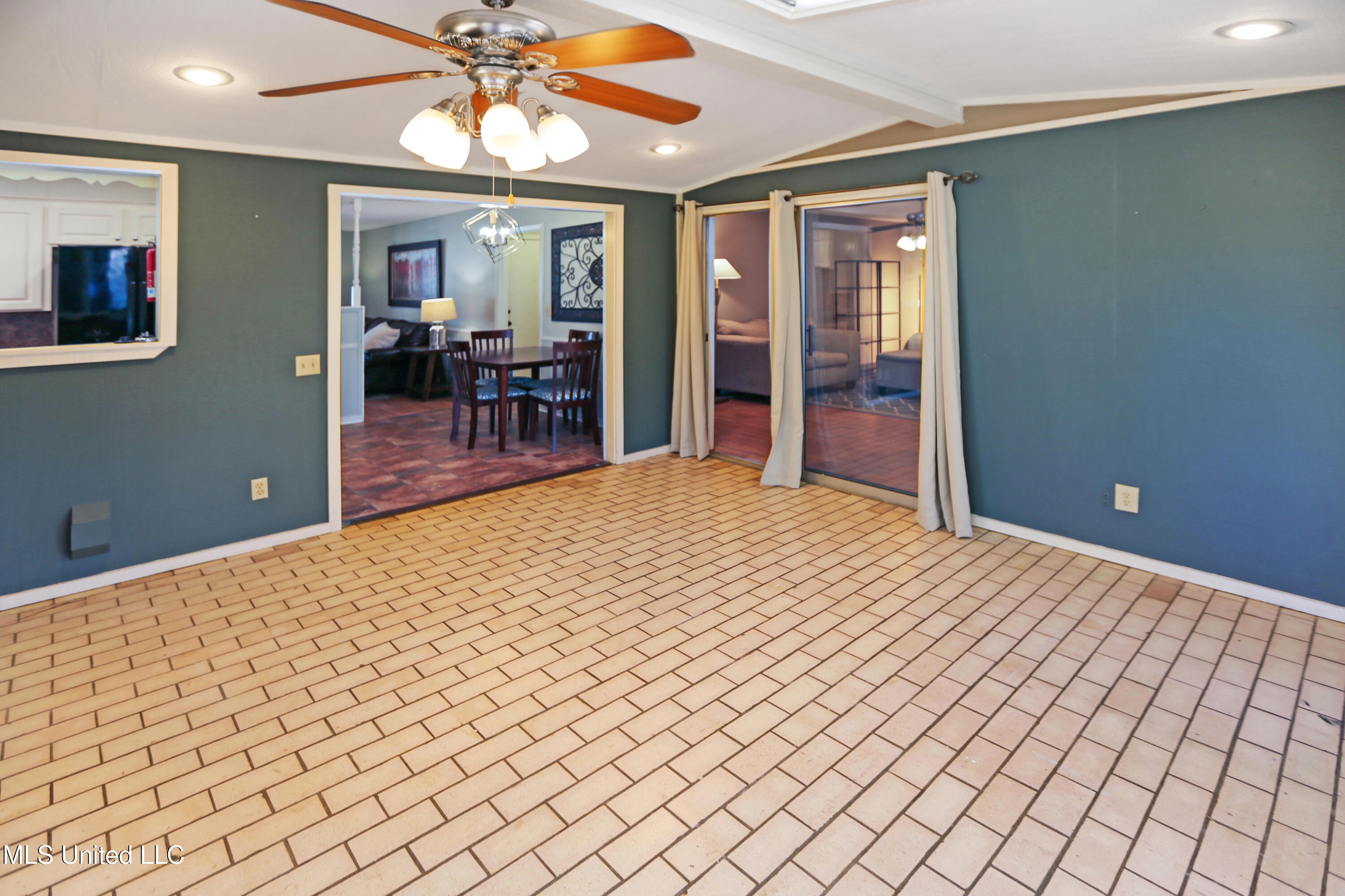 459 Longwood Trail Madison, MS 39110 - Photo 13 of 29 459 Longwood Trail - 15