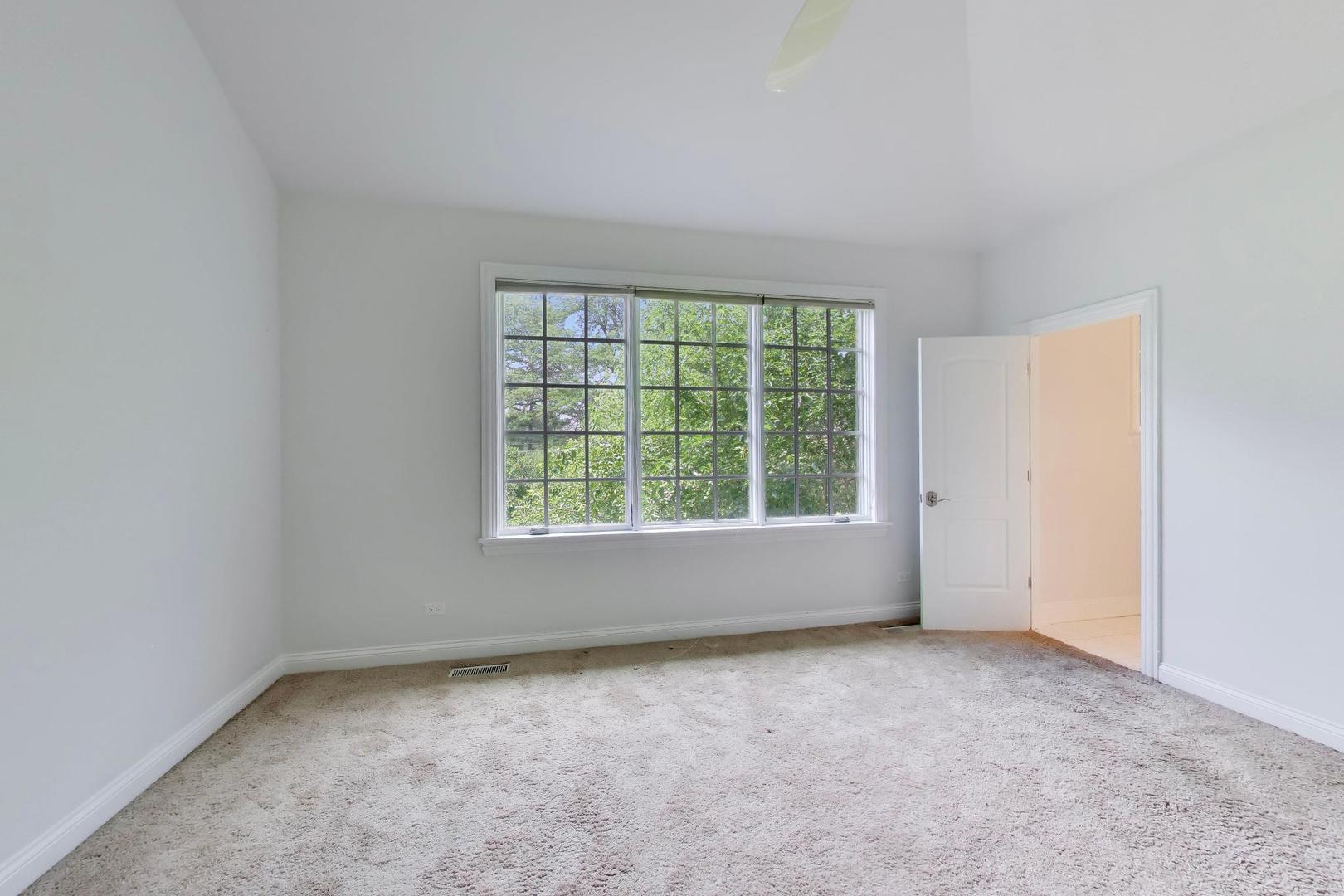 73 Locust Road Winnetka, IL 60093 - Photo 33 of 44
