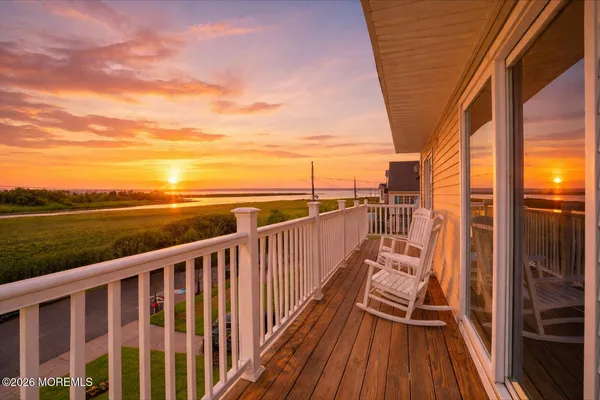 $799,900 | 607 Bay Avenue, Union Beach, NJ 07735