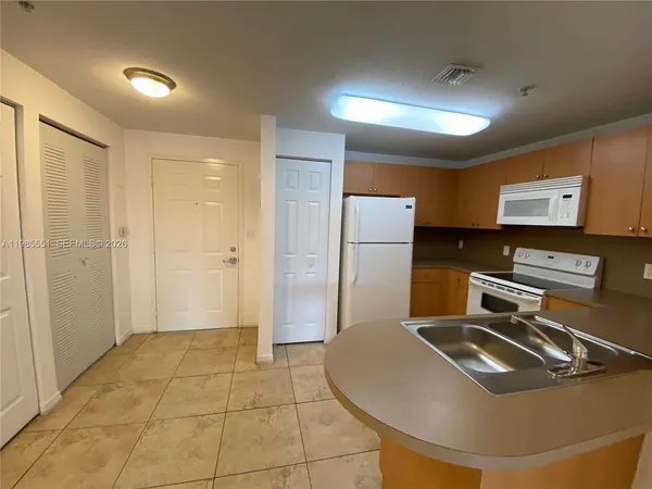 $1,990 | 435 Southwest 12th Avenue, Unit 605, Miami, FL 33130