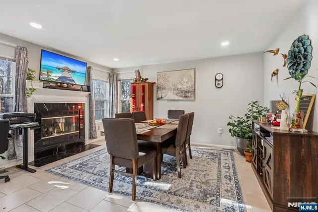 $692,000 | 26 Eider Court, Wayne, NJ 07470