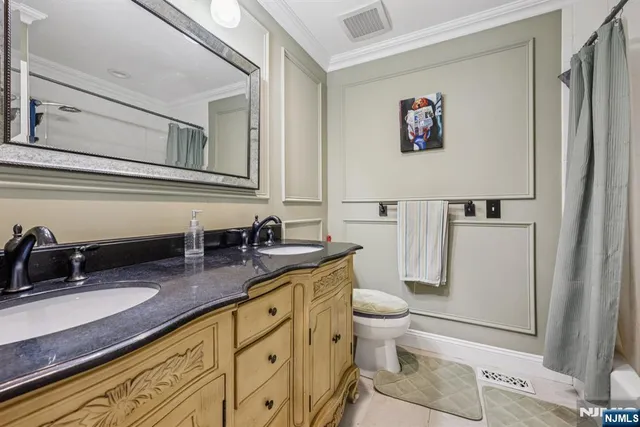 $692,000 | 26 Eider Court, Wayne, NJ 07470