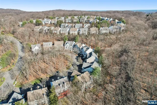 $692,000 | 26 Eider Court, Wayne, NJ 07470