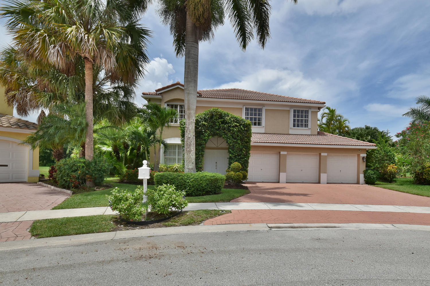 10912 Tea Olive Lane Boca Raton, FL 33498 - Photo 76 of 86 10912 Tea Olive Ln Boca Raton-large-075-