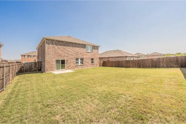 $2,650 | 8 Winship Drive, Edgecliff Village, TX 76134