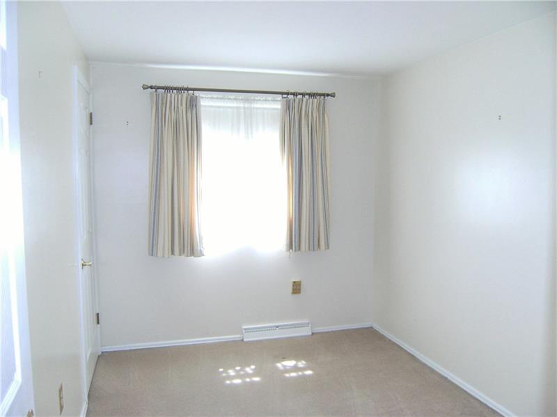 3674 Brodhead Road Monaca, PA 15061 - Photo 16 of 25 Bedroom 3