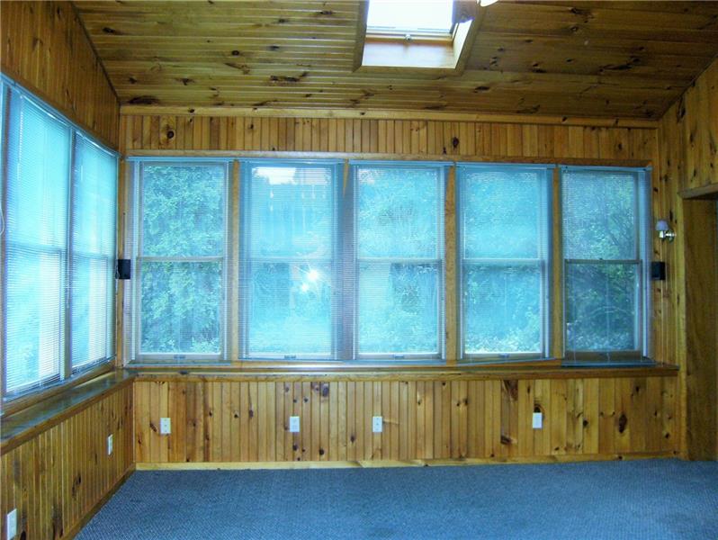 3674 Brodhead Road Monaca, PA 15061 - Photo 20 of 25 Great Room