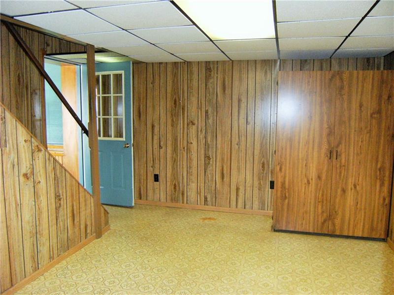 3674 Brodhead Road Monaca, PA 15061 - Photo 22 of 25 Gameroom Showing Door To Great Room