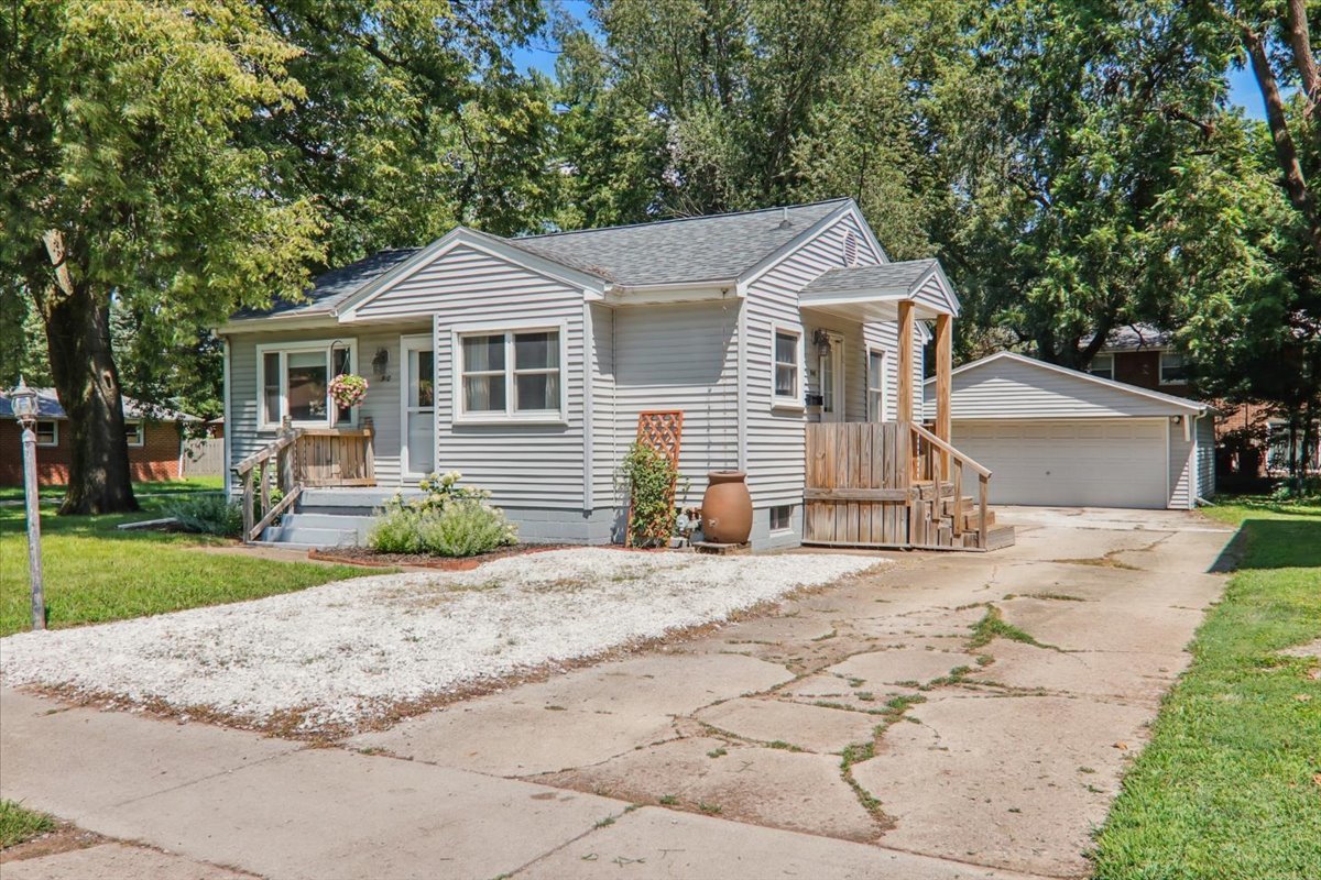 910 South Adelaide Street Normal, IL 61761 - Photo 1 of 21 Gallery Image 1