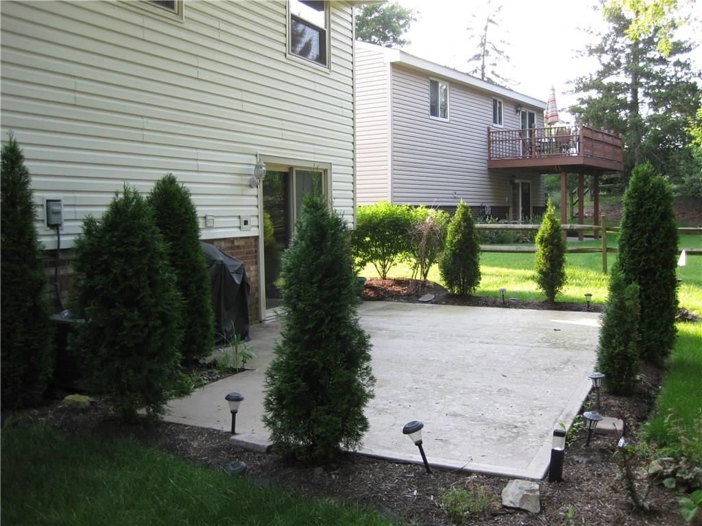 149 Summit Ridge Drive Bridgeville, PA 15017 - Photo 4 of 20 Exterior Back Patio