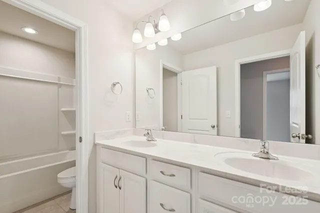 $3,300 | 17121 Carolina Pine Row, Charlotte, NC 28278