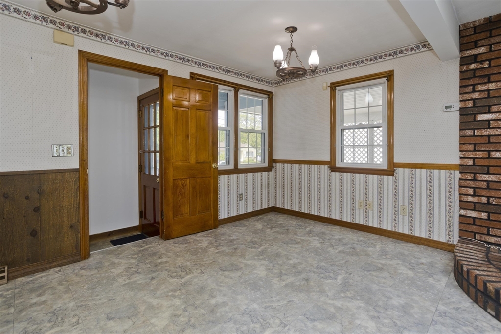141 West Canton Circle Springfield, MA 01104 - Photo 20 of 42 Gallery Image 20