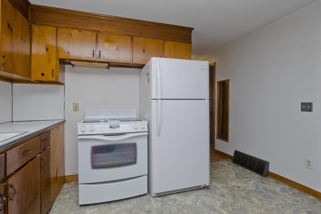 141 West Canton Circle Springfield, MA 01104 - Photo 23 of 42 Gallery Image 23