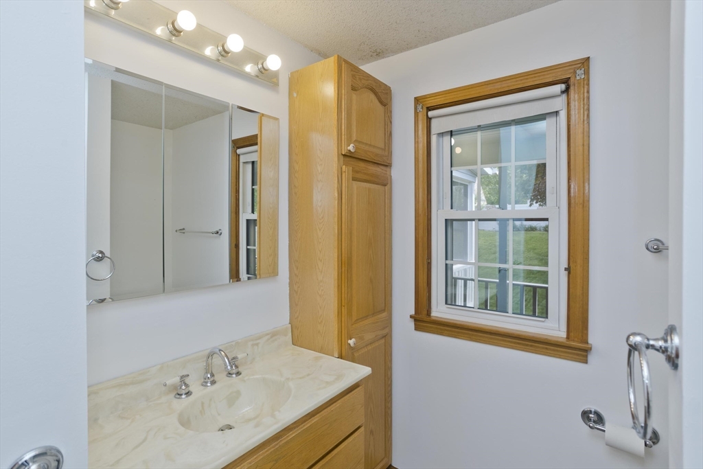 141 West Canton Circle Springfield, MA 01104 - Photo 26 of 42 Gallery Image 26