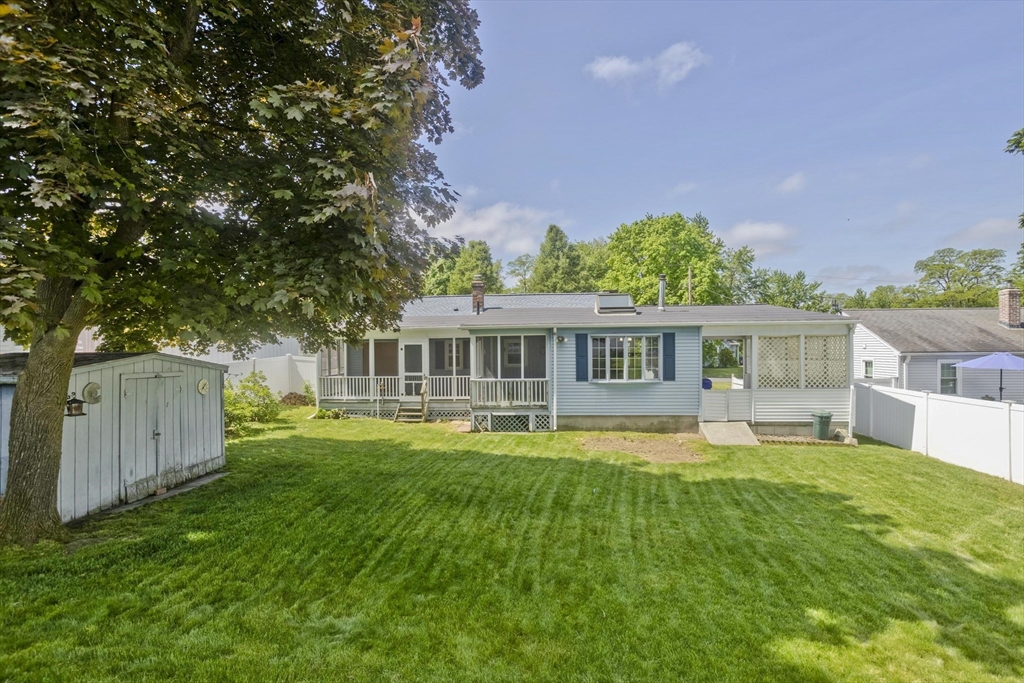 141 West Canton Circle Springfield, MA 01104 - Photo 10 of 42 Gallery Image 10