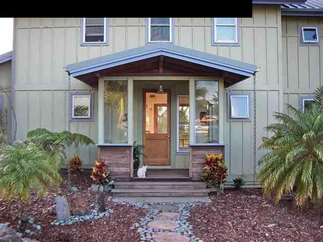 60 South Holokai Road Haiku, HI 96708 - Photo 3 of 30 a front view of a house with garden