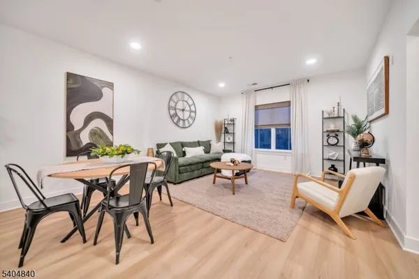 $649,900 | 20 Encampment Court, Unit 211, Towaco, NJ 07082