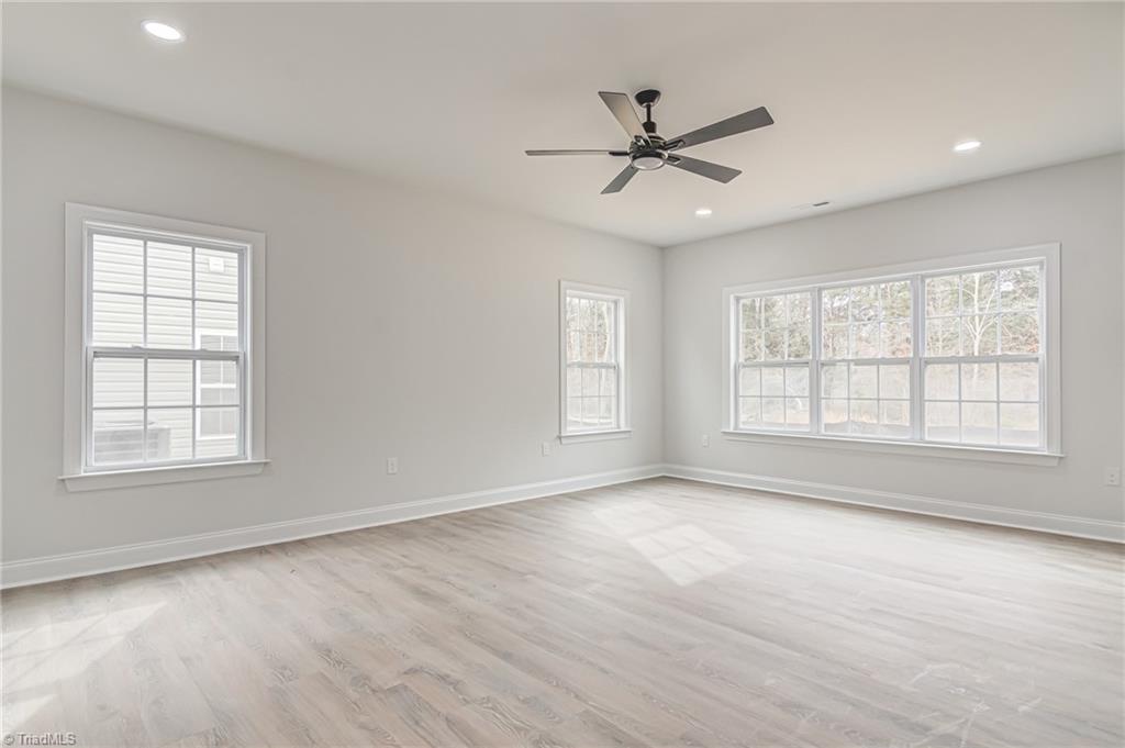 5303 Ridgefall Road Greensboro, NC 27410 - Photo 6 of 32