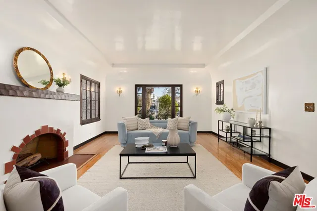 $1,799,000 | 613 North Detroit Street, Los Angeles, CA 90036