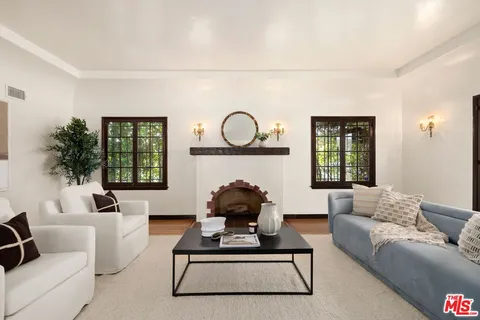 $1,799,000 | 613 North Detroit Street, Los Angeles, CA 90036