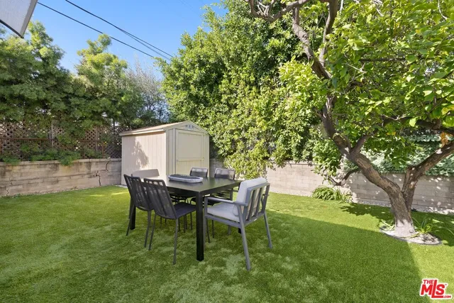 $1,799,000 | 613 North Detroit Street, Los Angeles, CA 90036